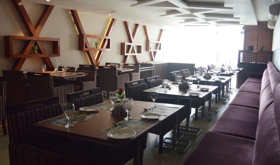 Country Inn Amritsar Bagian luar foto