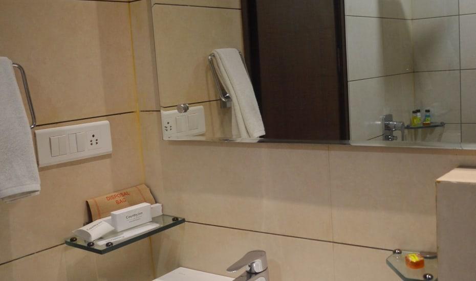 Country Inn Amritsar Bagian luar foto